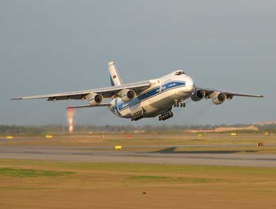 http://www.fib.is/myndir/Antonov_An-124_EFHK.jpg