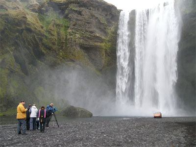 http://www.fib.is/myndir/Freel-Skogafoss.jpg