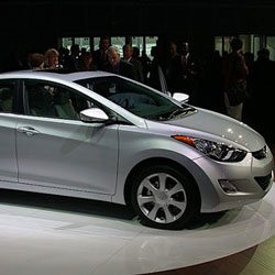 http://www.fib.is/myndir/HyundaiElantra.jpg