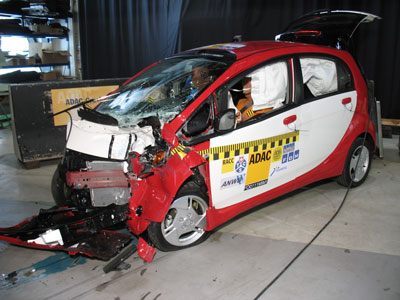 http://www.fib.is/myndir/I-miev-crash.jpg