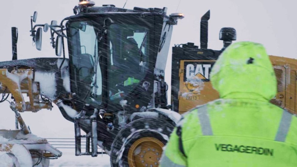 Margir vegir á óvissustigi