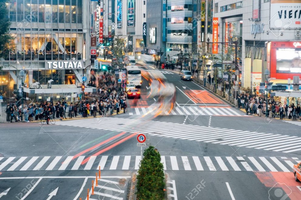 Bens­ín og dísil­vél­abílar bannaðir í Tokyo frá 2035