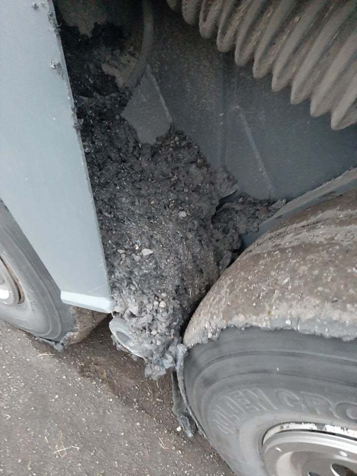 ,,Hvetjum alla sem hafa orðið fyrir tjóni að fylla út tjónaskýrslu“