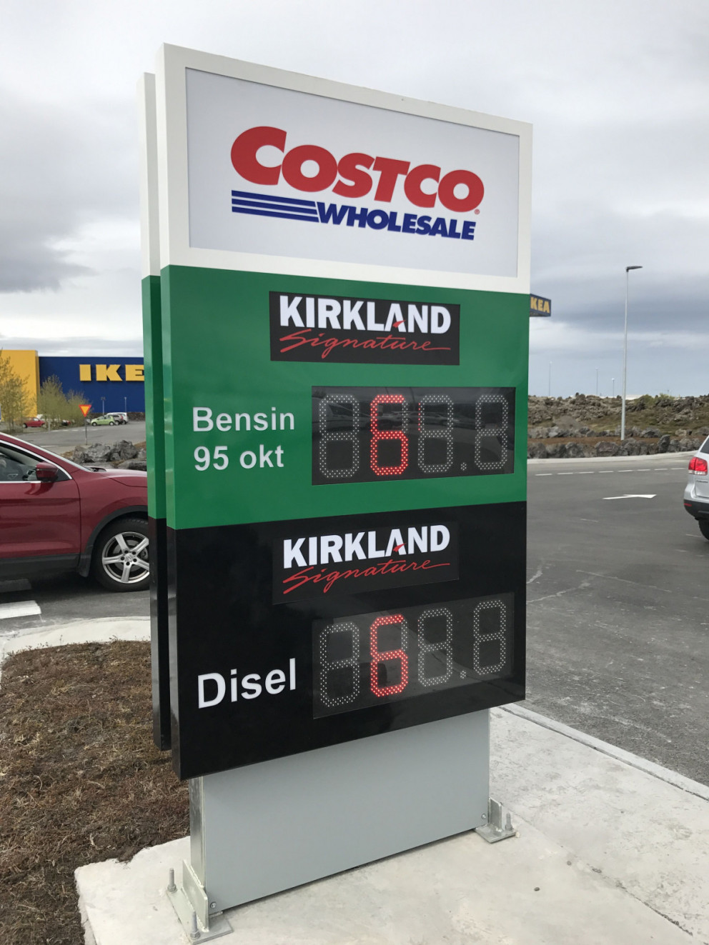 Costco lækkar eldsneytisverð