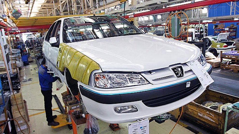 Bílaverksmiðjur loka tímabundið eða draga úr framleiðslunnii