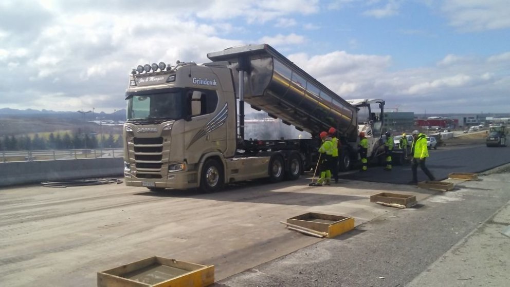 Framkvæmdir við Reykjanesbraut í fullum gangi