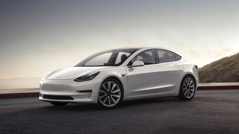 Tesla Model 3 mest seldi rafbíllinn þriðja árið í röð