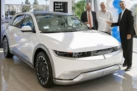 Hyundai IONIC vann til þrennra viðurkenninga