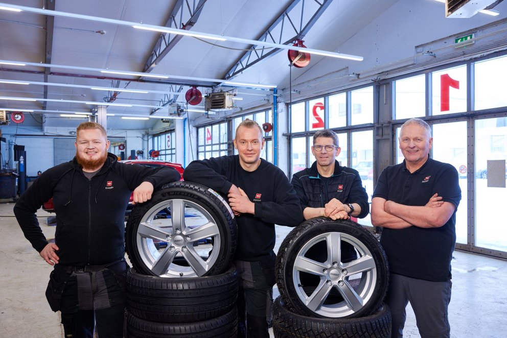 Nagladekk nú fáanleg til leigu