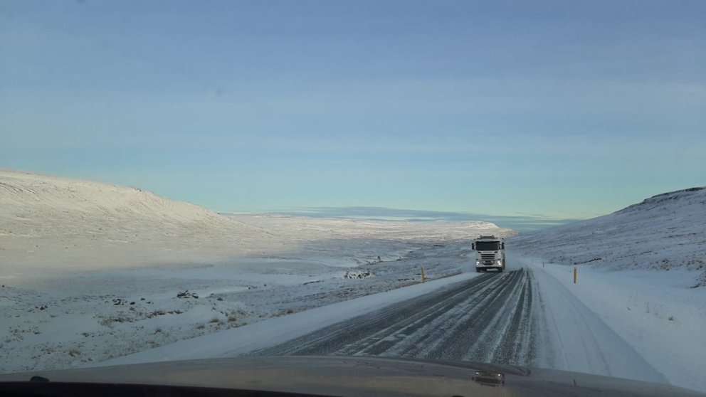 Vara við hálku og krapa á fjallvegum
