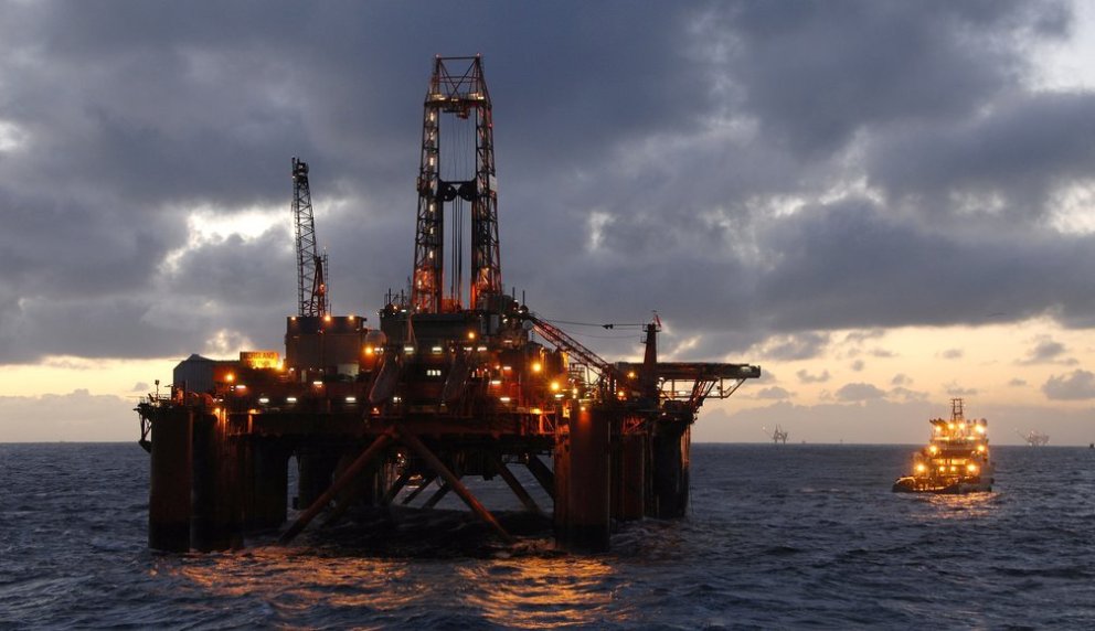 OPEC eykur framleiðsluna og olíuverð fellur um rúmlega 3%