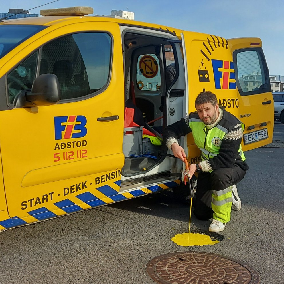 Þolinmæði landsmanna þraut - FÍB ræðst í holfyllingar