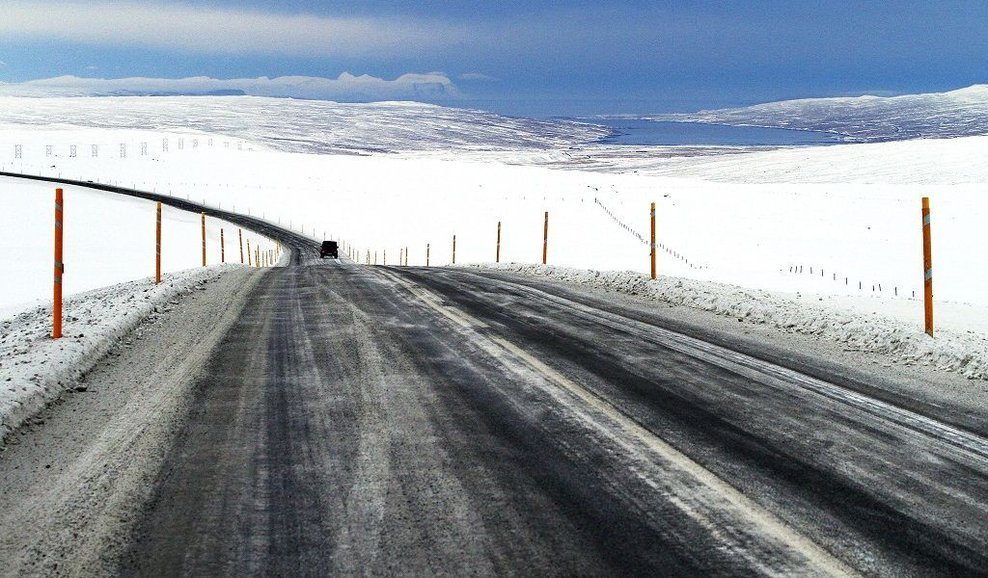 Óveður í kort­unum og gæti komið til lokana