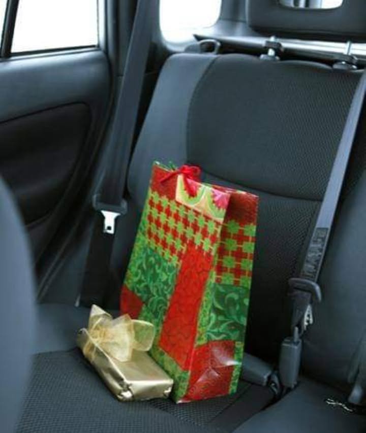 Lögreglan varar eigendur við því að skilja verðmæti eftir í bílum