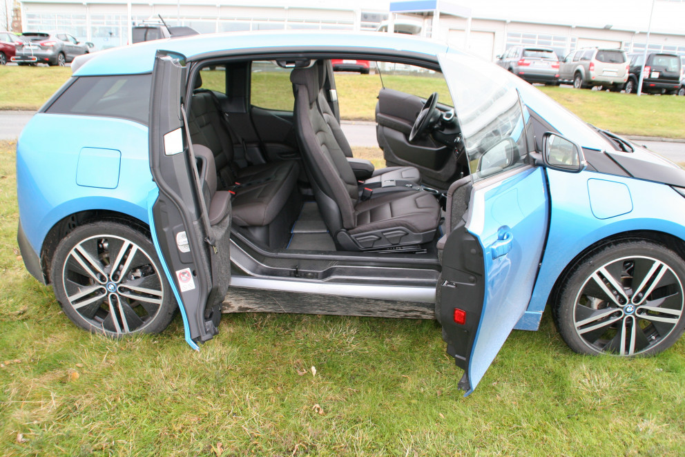 BMW hyggst selja 100.000 rafbíla 2017