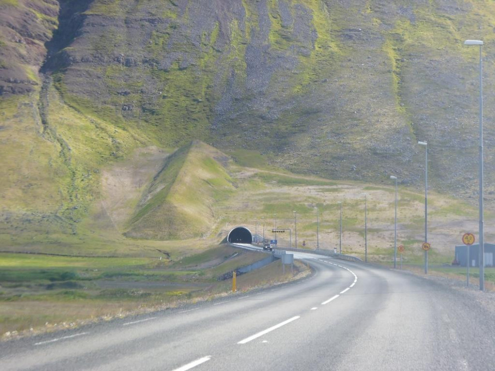 Búnaður til útvarpssendinga tekinn í notkun í Bolungarvíkurgöngum