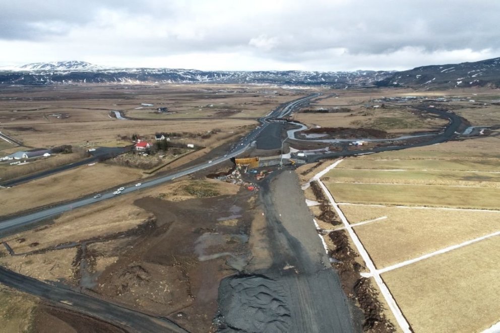 Framkvæmdir á Suðurlandsvegi á áætlun