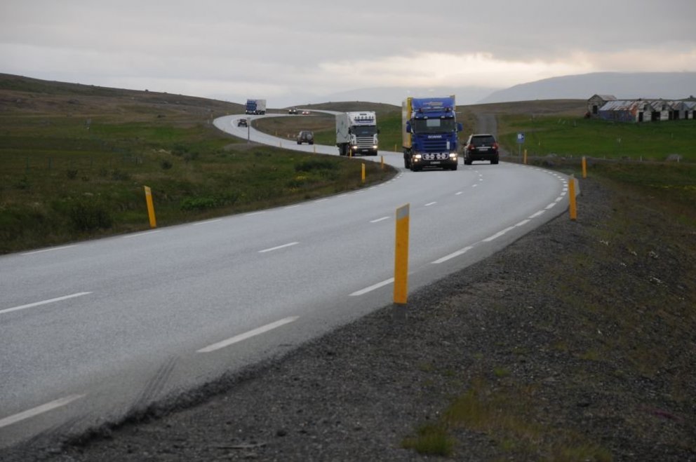 Mikill samdráttur heldur áfram