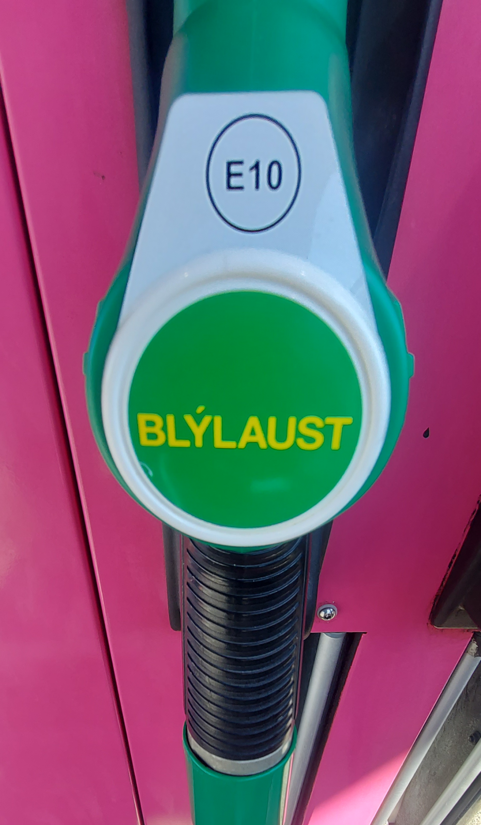 Lítilsvirðing við neytendur