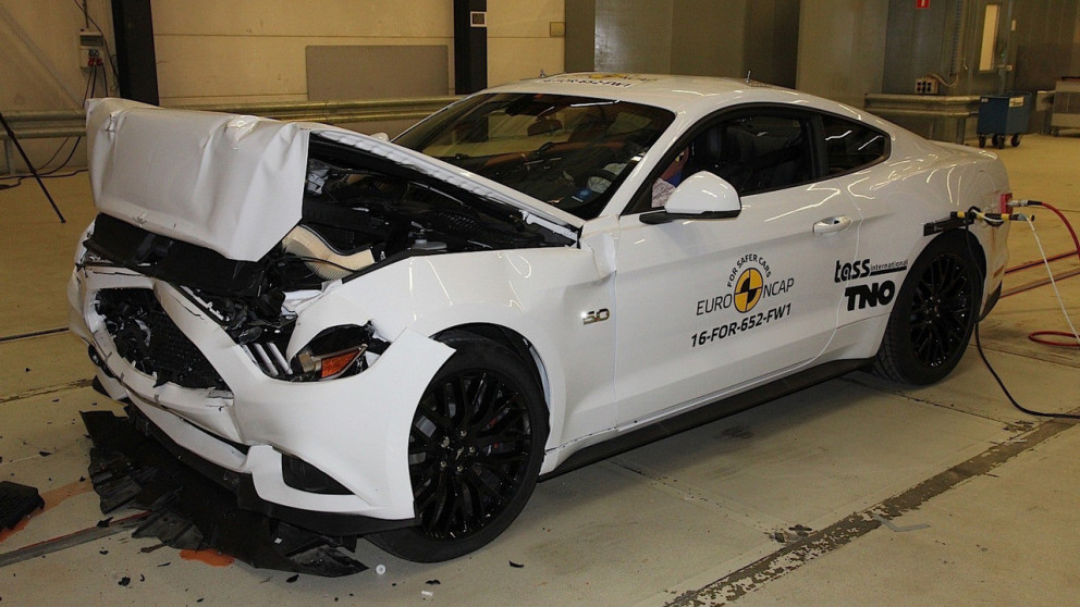 Mustang með aðeins tvær stjörnur úr árekstursprófi Euro NCAP - Myndband