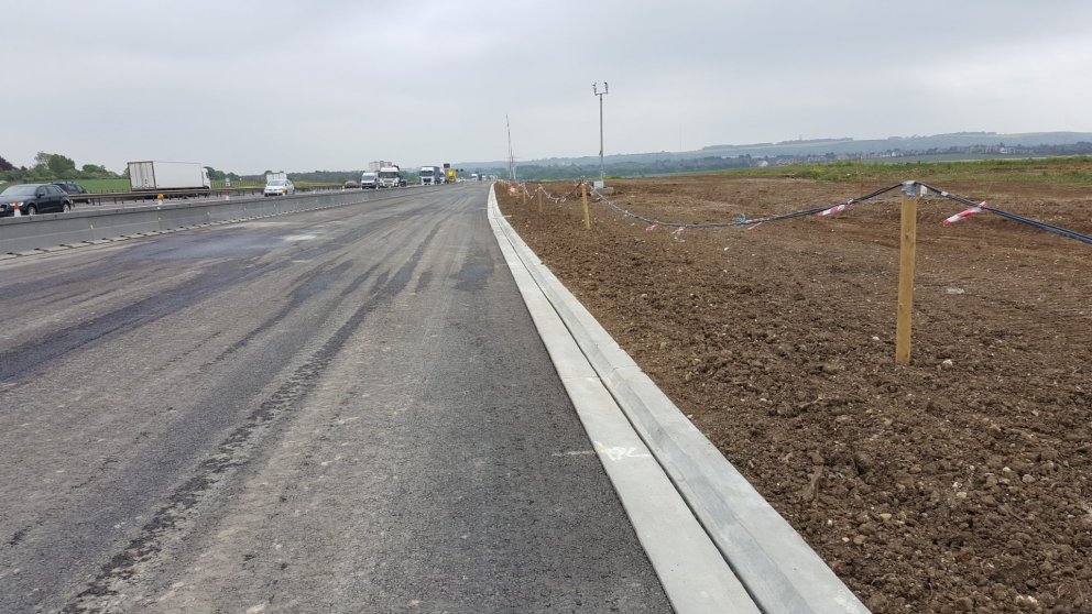 Vatnsrásir í malbiki valda áhyggjum