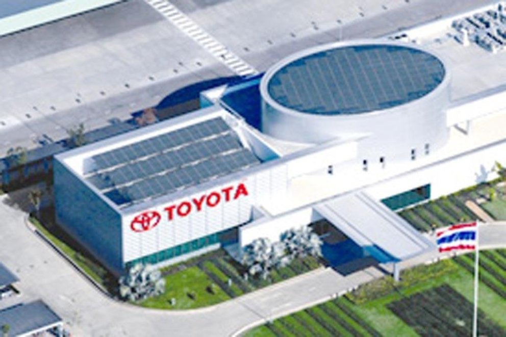 Hagnaður Toyota studdur af eftirspurn eftir tvinnbílum