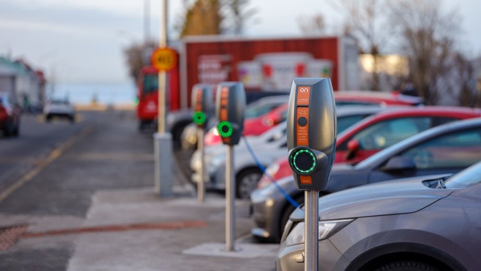 Hverfahleðslur opna á nýjan leik