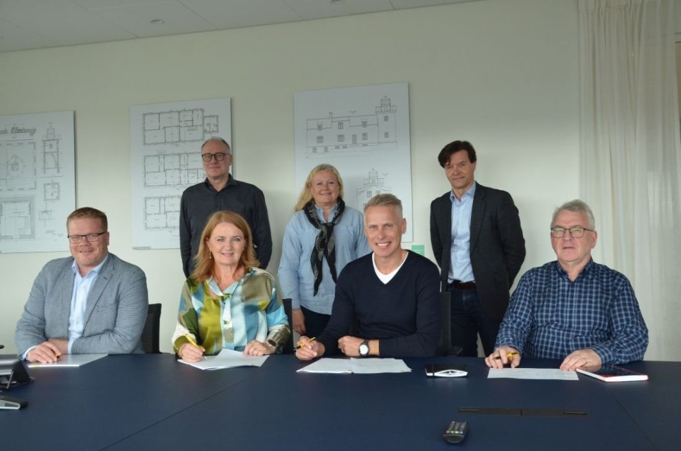 Samningur vegna tvöföldun Reykjanesbrautar