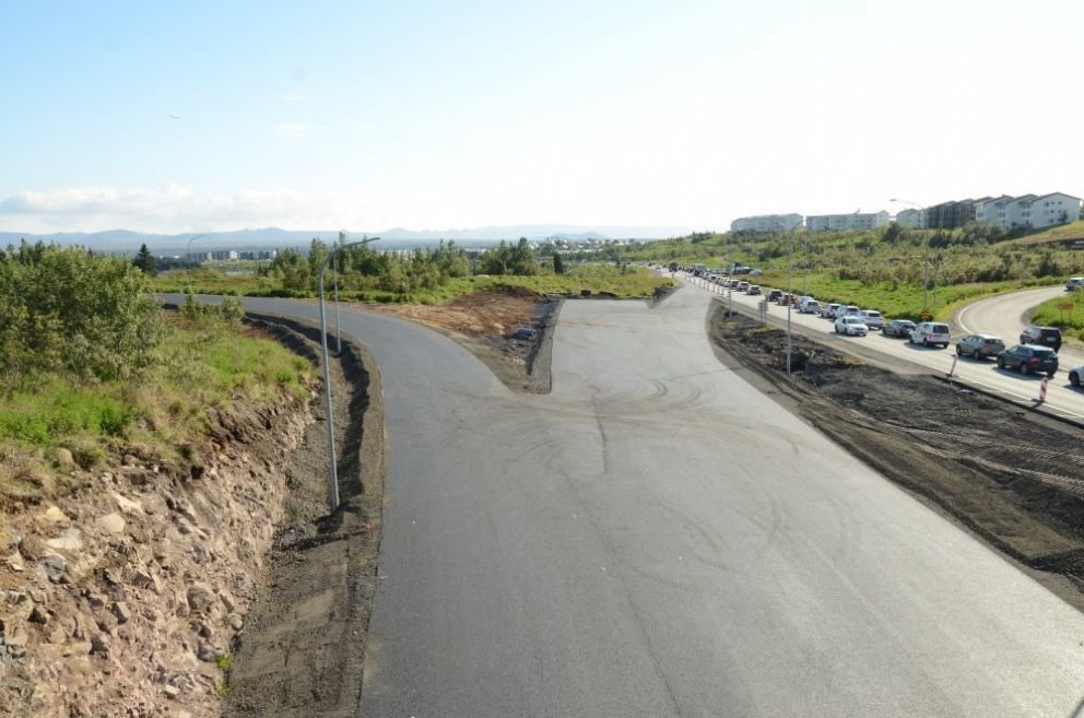 Rampur frá Hádegismóum opnaður að nýju