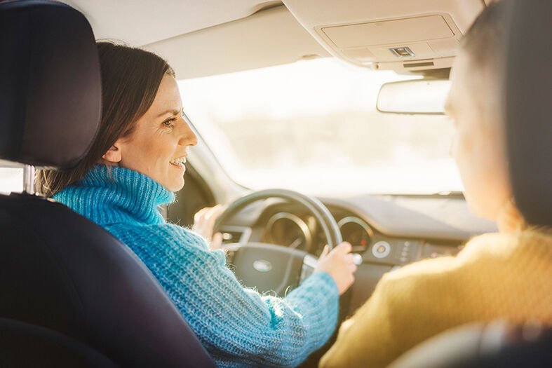 Samstarfssamningur um ökukennaranám endurnýjaður