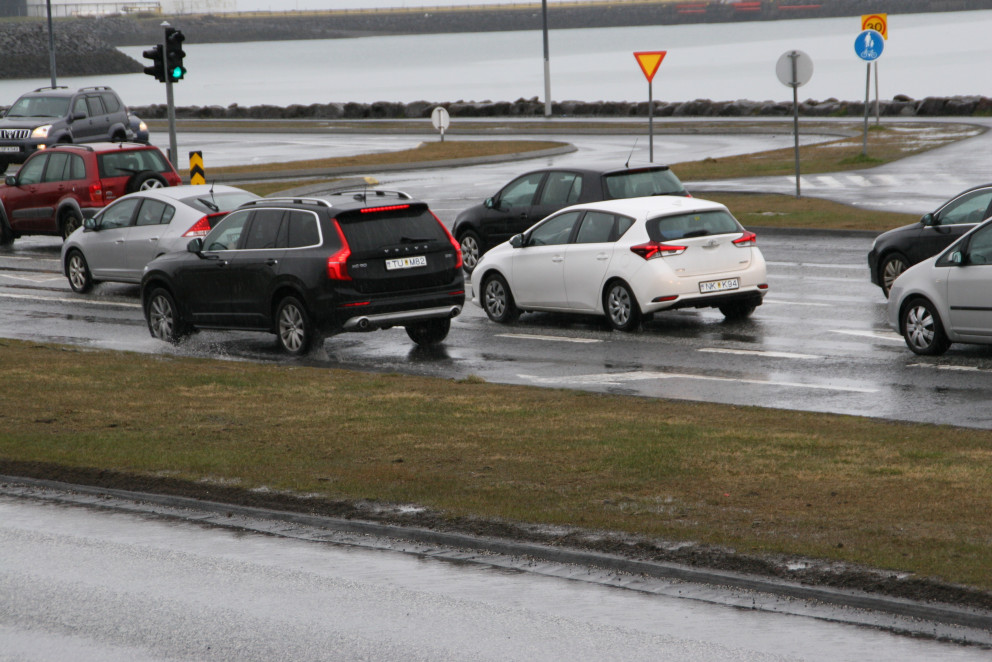 Mest ekið á föstudögun en minnst á sunnudögum í nóvember