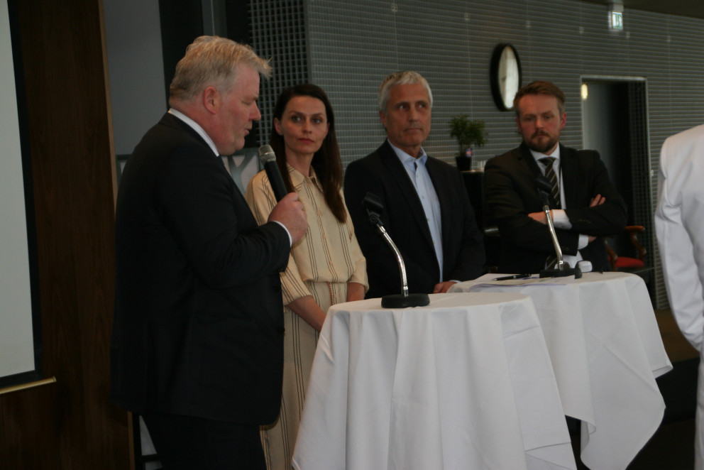 Samgöngukerfið er lífæð landsins