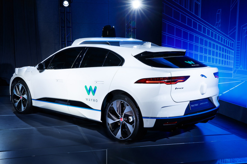 Sjálfakandi Jaguar I-Pace notaðir í samgönguþjónustu Waymo