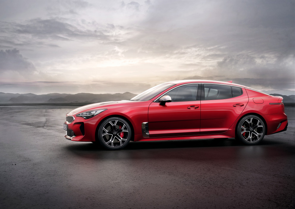 Kraftmikill Kia Stinger frumsýndur