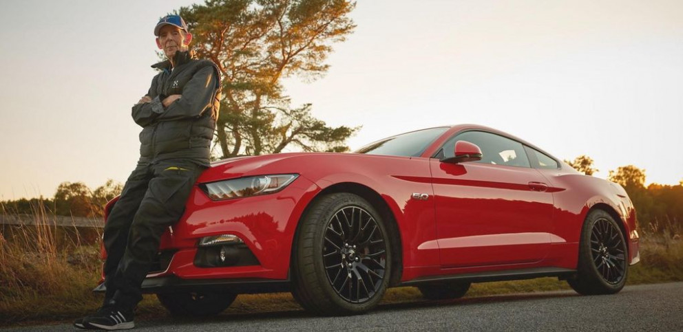97 ára fær sér nýjan Ford Mustang