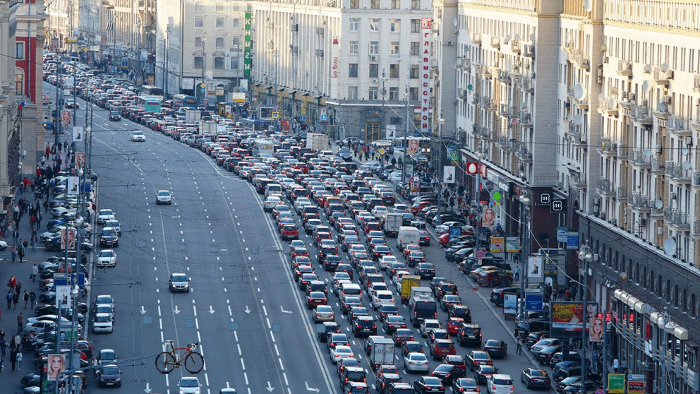 Ökumenn í Mexíkóborg sitja fastir í umferðinni tæpan klukkutíma á dag