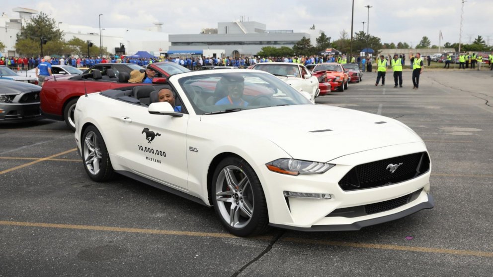 Ford hefur framleitt 10 milljónir Mustang bifreiða