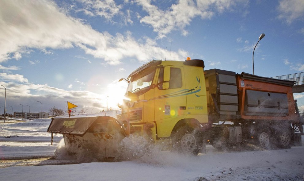 Ökuréttindi atvinnubílstjóra án endurmenntunar ekki afturkölluð