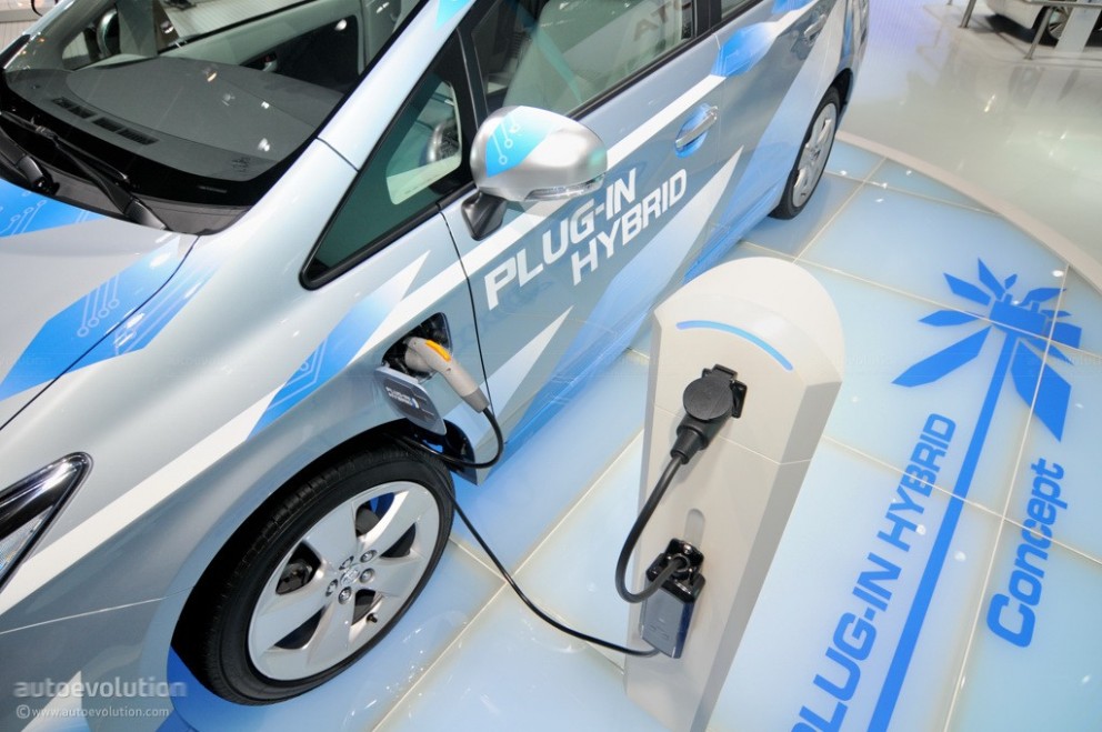 Rafmagnið sækir á í bílunum