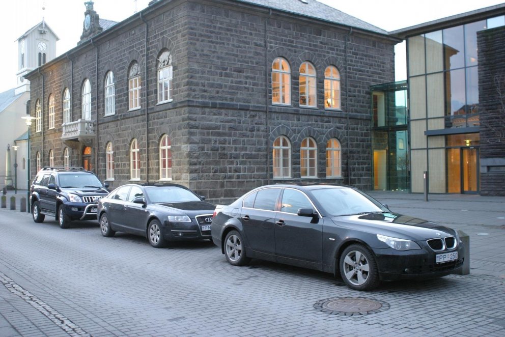 Tryggt að ríkisstofnanir kaupi umhverfisvænni bíla