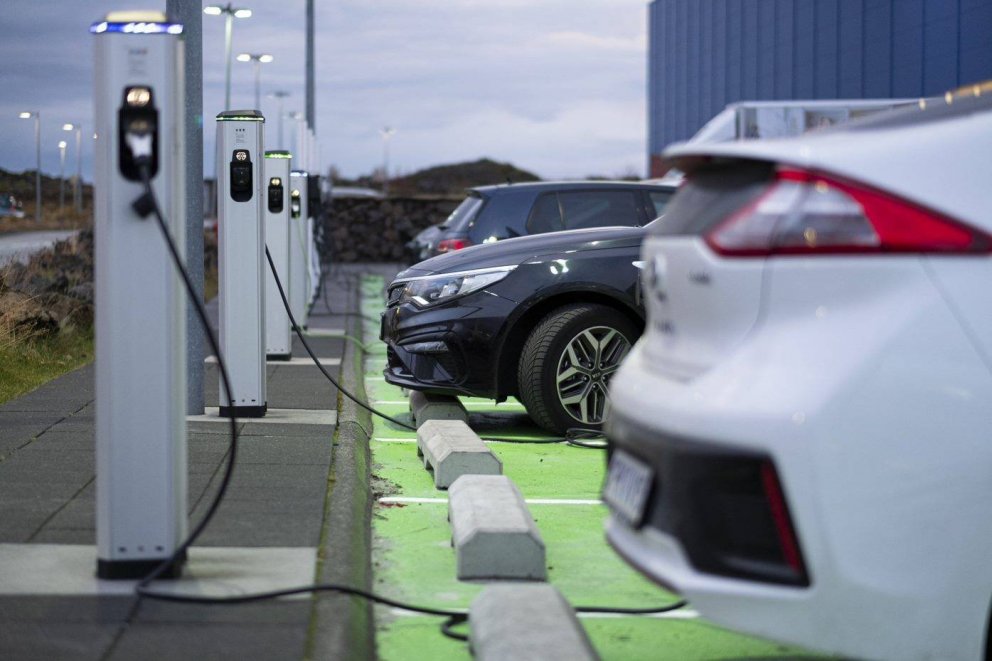 Ívilnun virðisaukaskatts á tengiltvinnbifreiðar lýkur 6. maí