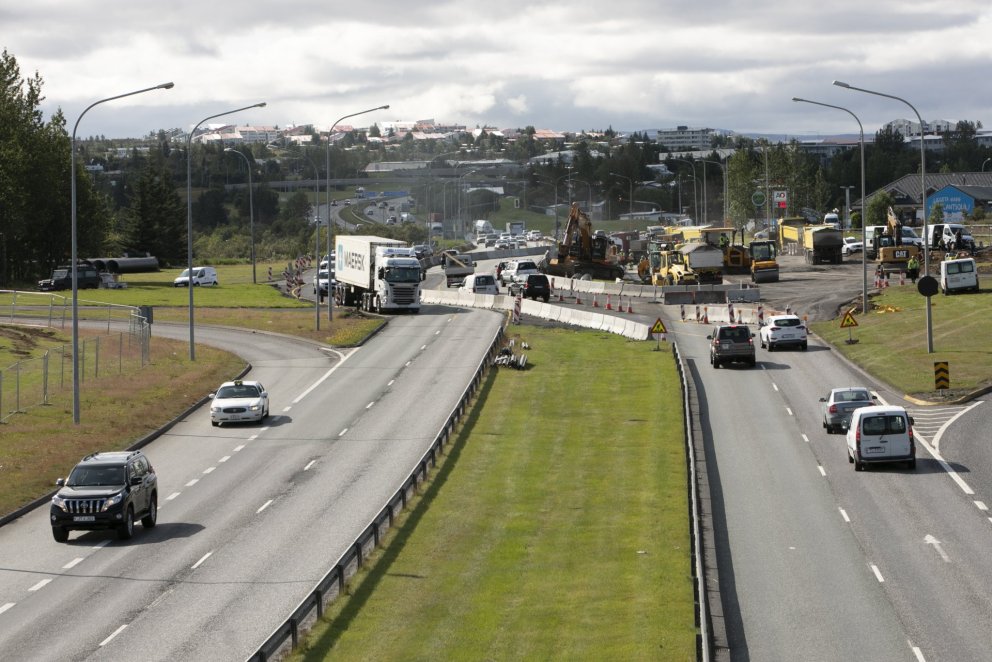 Búið að hægja á umferðinni og afkastageta verulega minnkuð