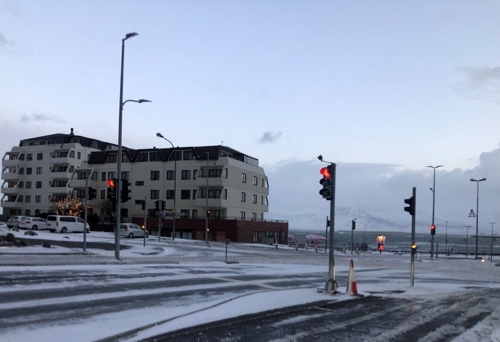 Umferðarljós við fjölfarin gatnamót uppfærð