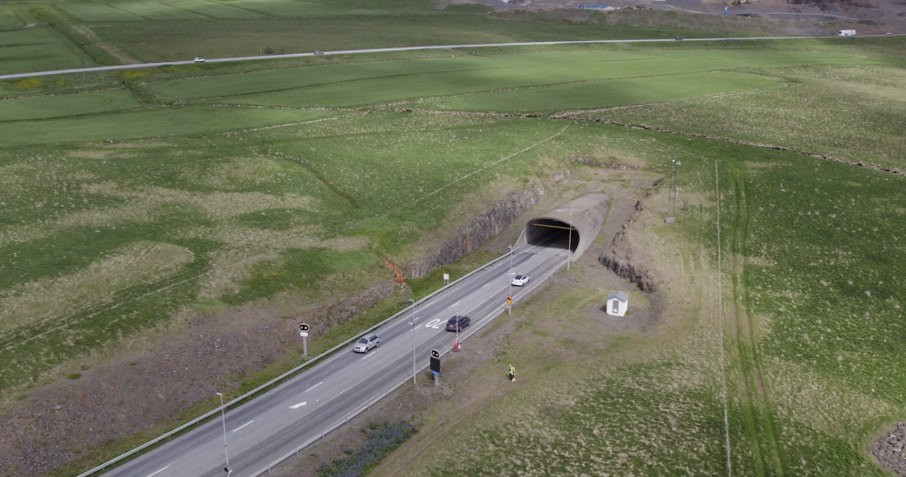 Meðalhraðaeftirlit tekið í notkun í Hvalfjarðargöngum