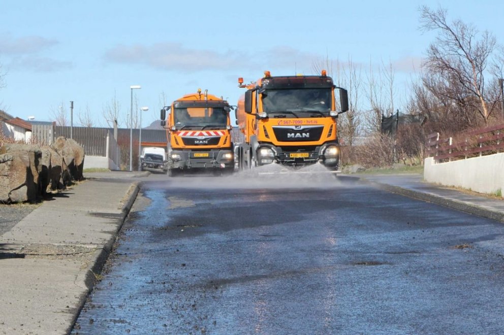 Gatnaþrif ganga hægar en áætlanir gerðu ráð fyrir