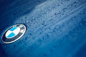 BMW innkallar bíla sökum vélargalla